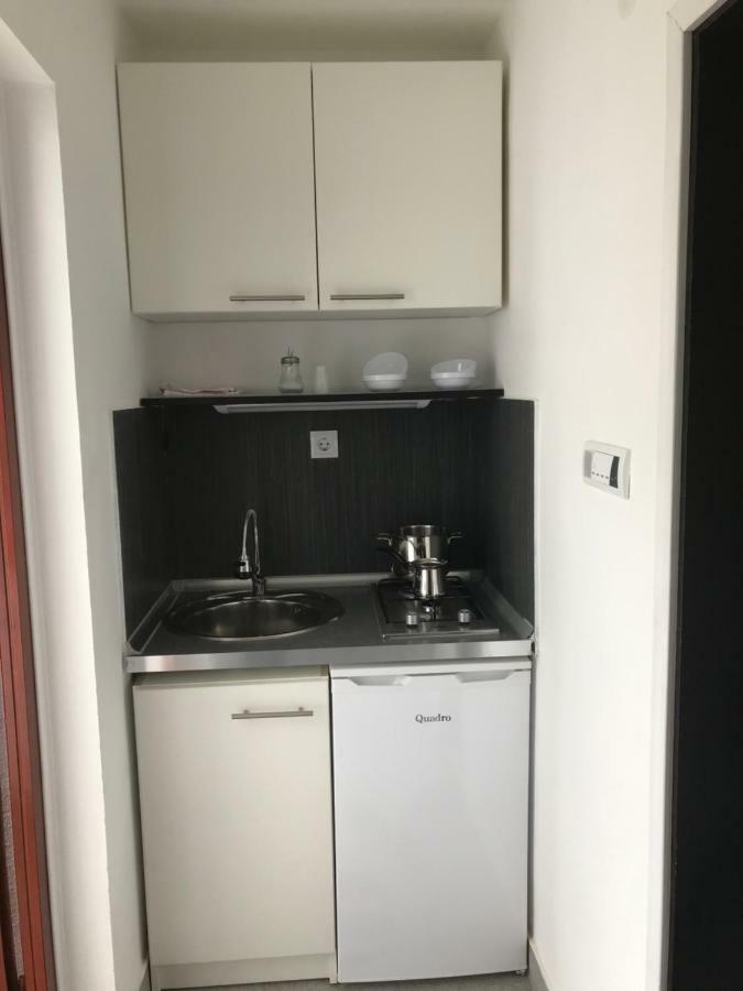 Apartman Lilium Apartment ซาราเยโว ภายนอก รูปภาพ
